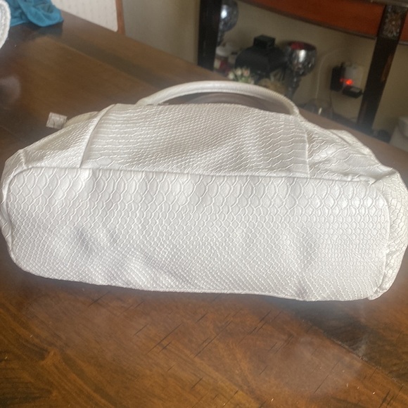 Sagharbor Bag - Picture 13 of 15